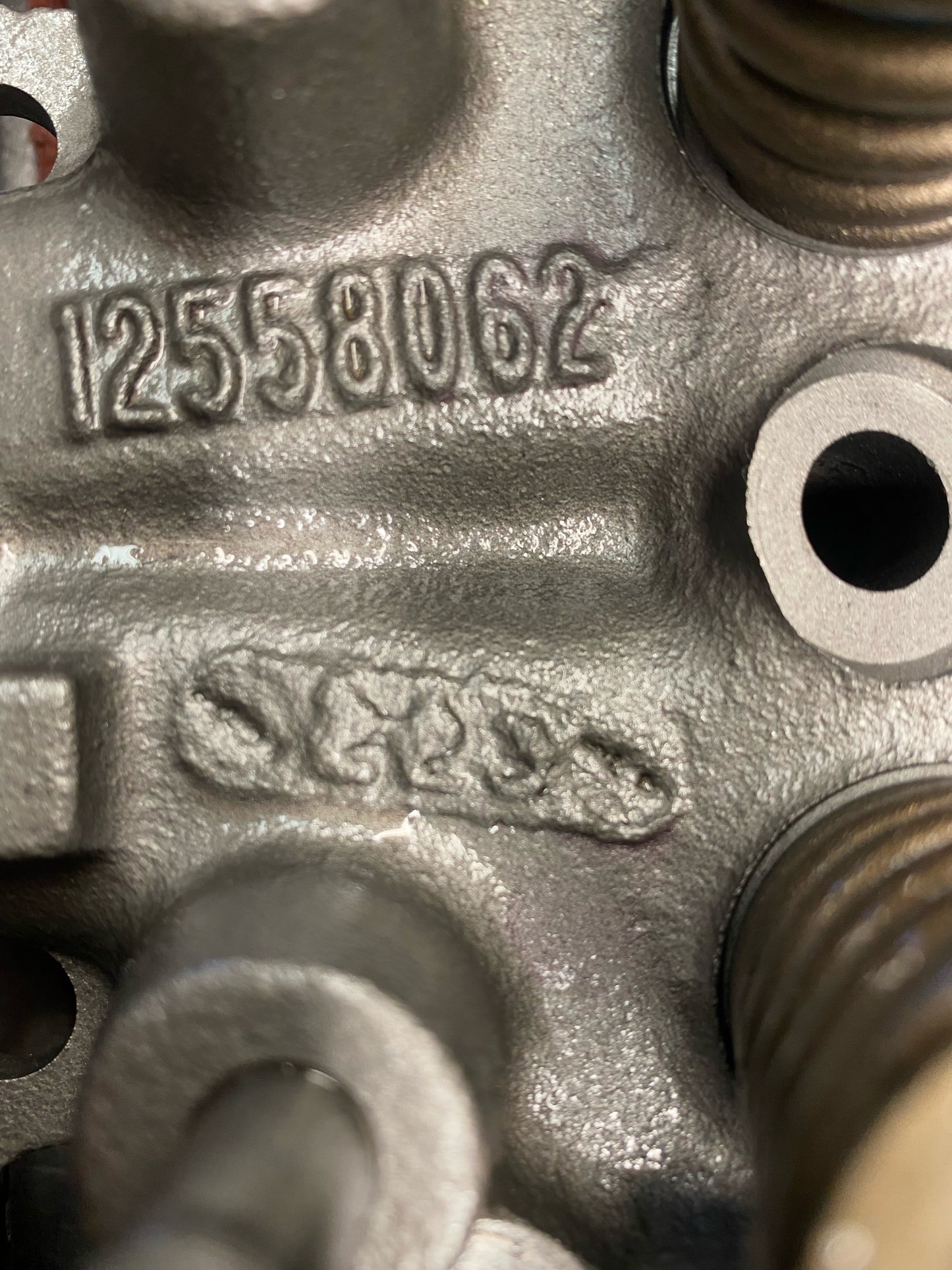 Complete Casting number of cylinder head Chevy Vortec Casting #062 (SOLD IN PAIR)
